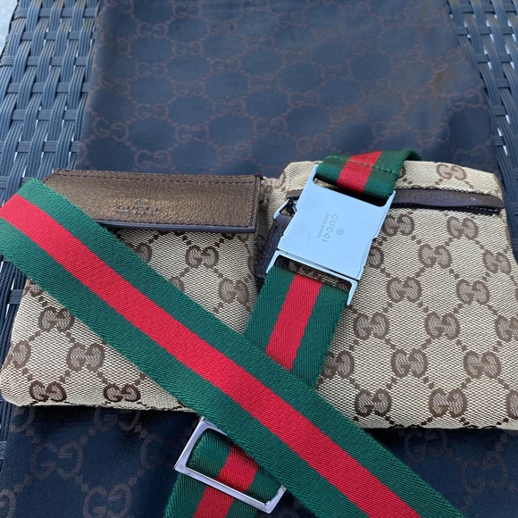 Authentic GUCCI BELT BAG Used like new🌸 - Picture 4 of 16